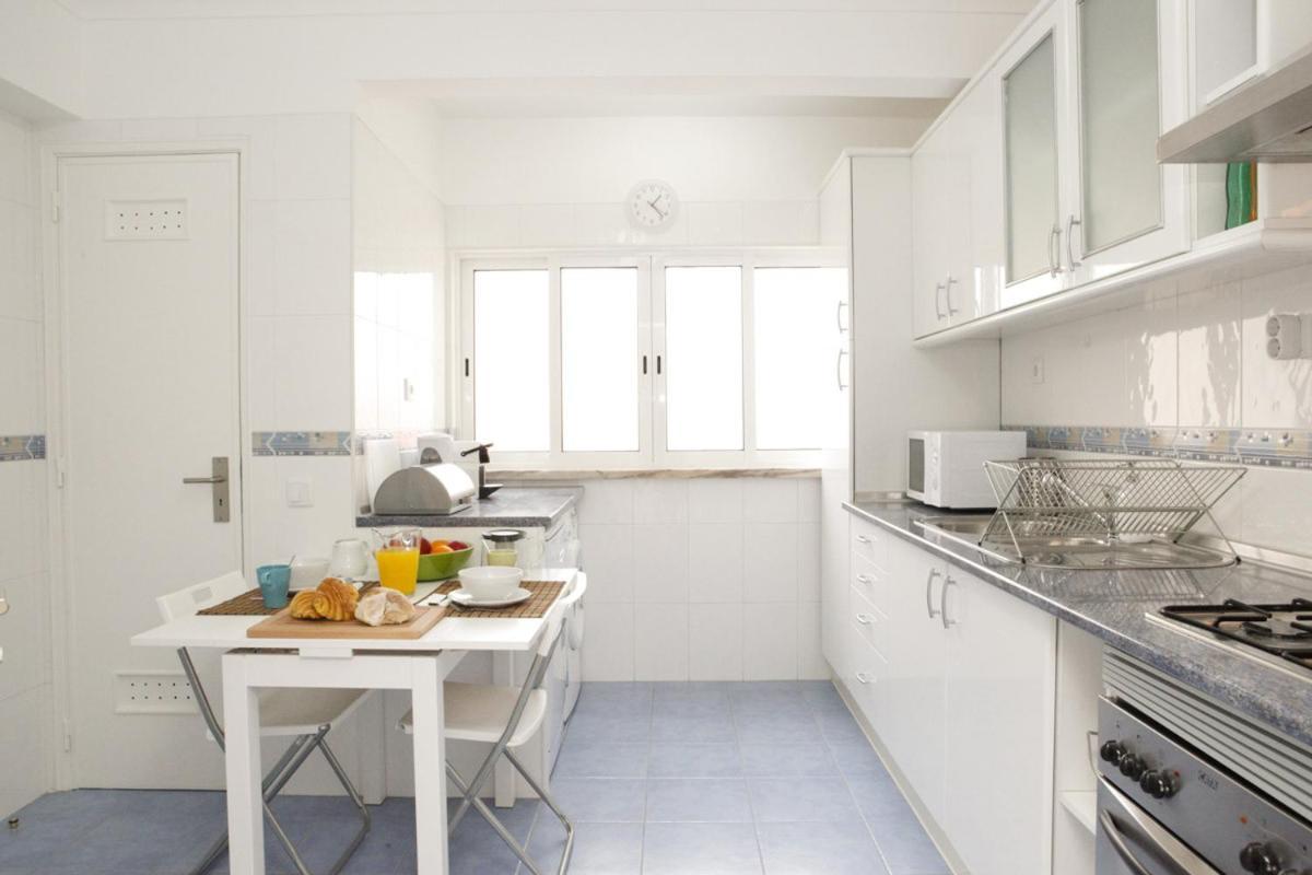 Family Central Apartment In Sao Pedro Do Estoril Экстерьер фото