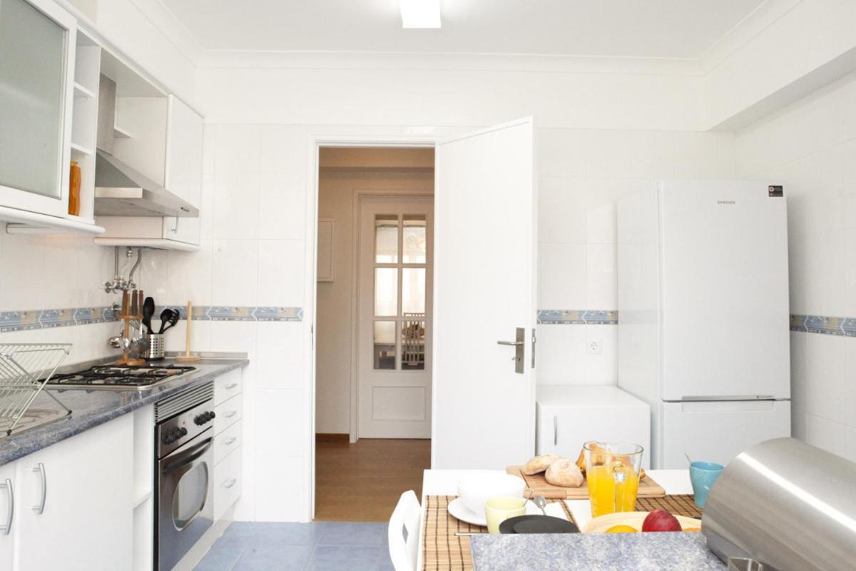 Family Central Apartment In Sao Pedro Do Estoril Экстерьер фото