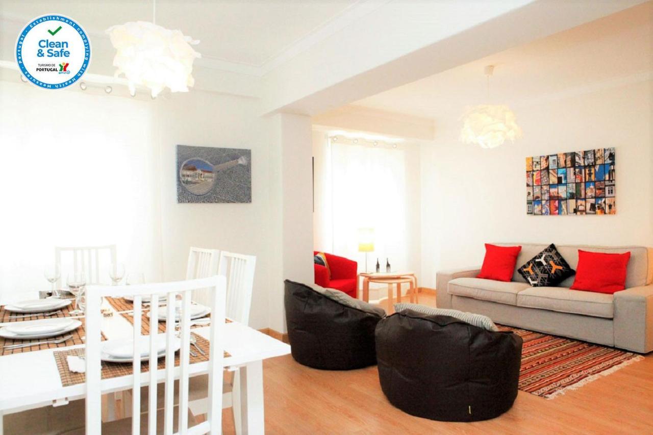 Family Central Apartment In Sao Pedro Do Estoril Экстерьер фото